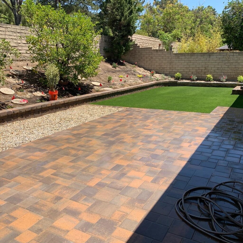 Retaining walls and artificial grass project in Los Angeles County by Evergreen Landscaping