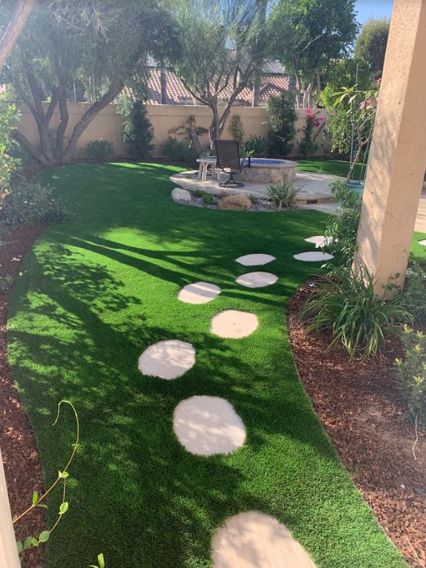 Retaining walls and artificial grass project in Los Angeles County by Evergreen Landscaping