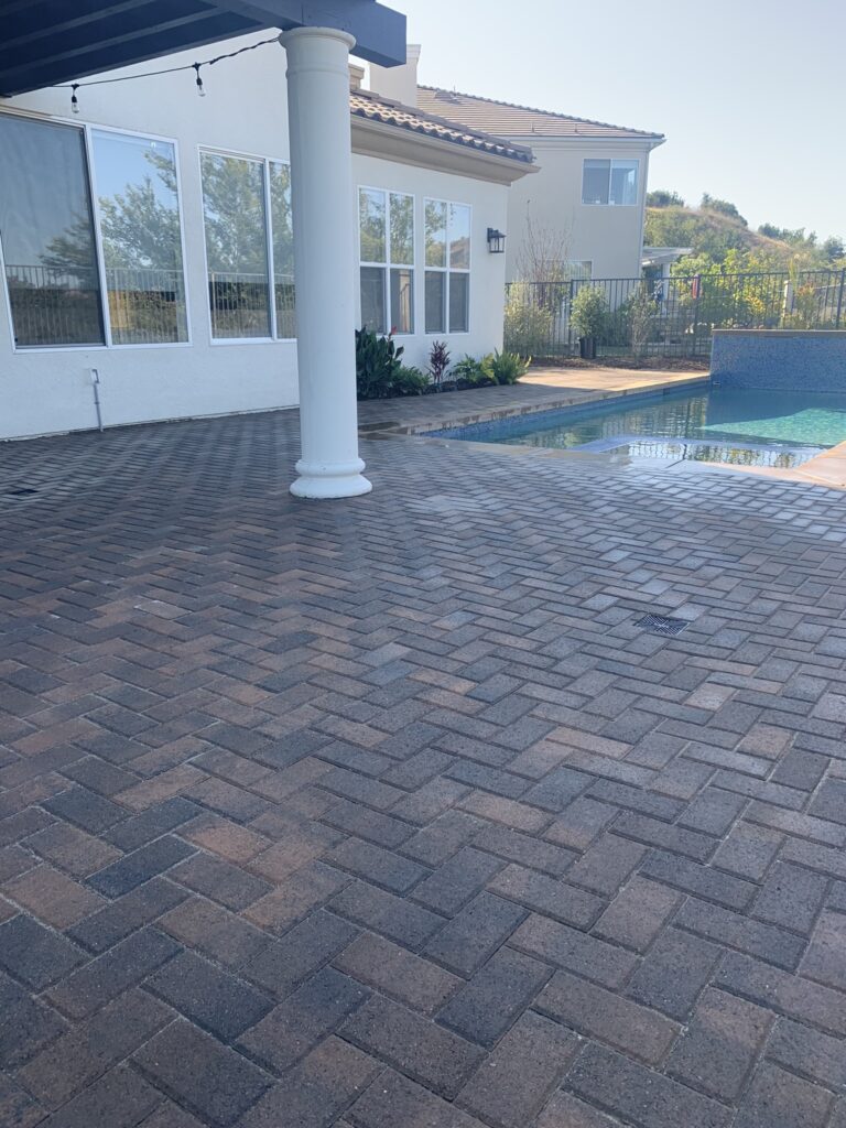 Paver patio installation in Thousand Oaks, CA