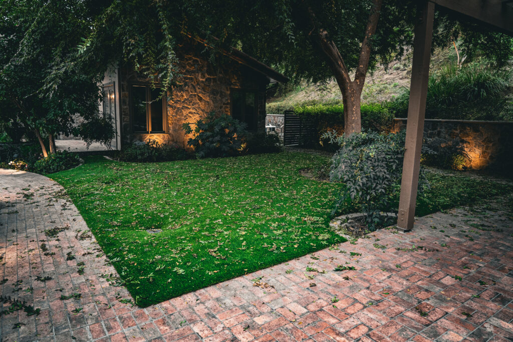 Paver patio and putting green project in Los Angeles County by Evergreen Landscaping