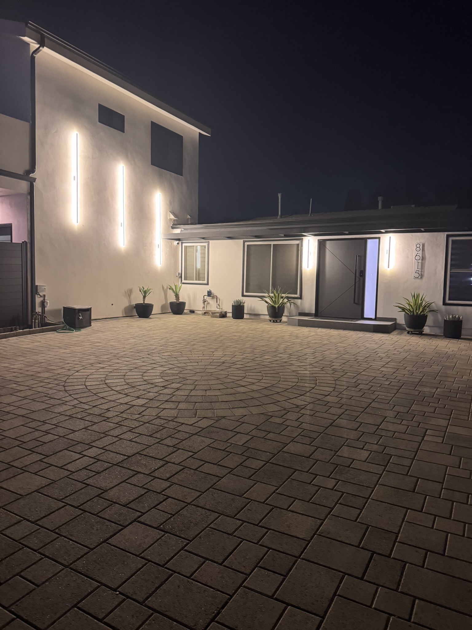 Retaining walls and pavers project in Thousand Oaks by Evergreen Landscaping
