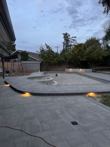 Paver patio with lighting